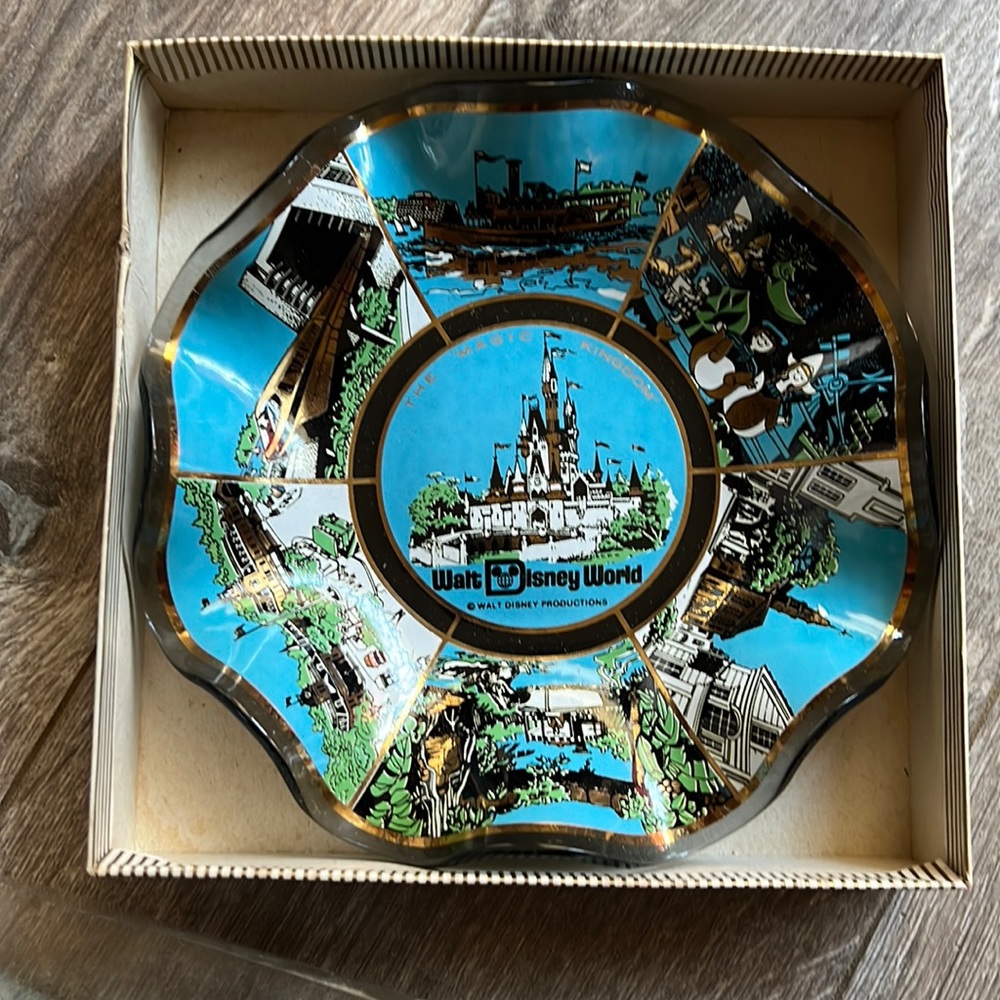 Vintage Walt Disney World Scalloped Edge Glass Candy/Trinket Dish